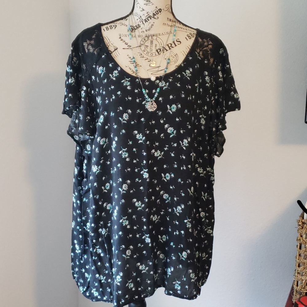 Torrid Flowy Floral Blouse
